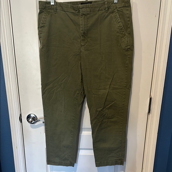 Banana Republic Olive Green Slim Fit Chino - Picture 1 of 4